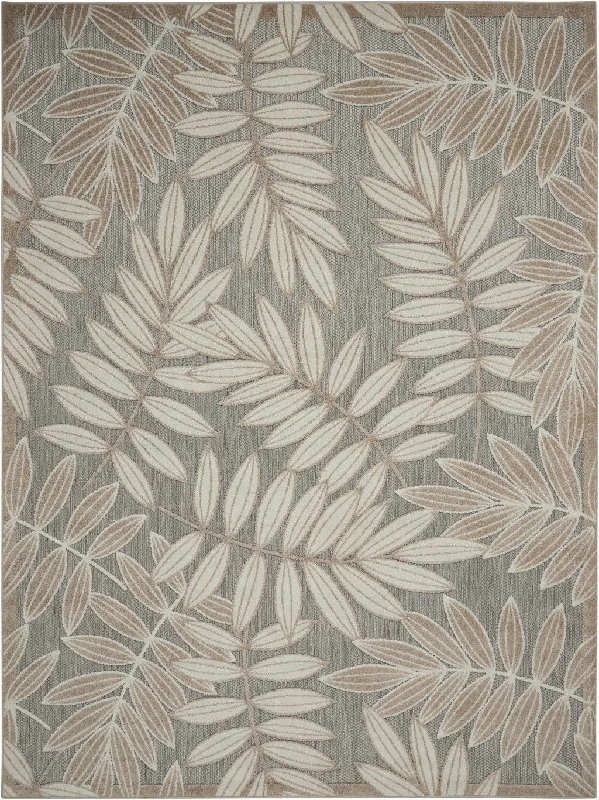 4' X 6' Floral Stain Resistant Indoor / Outdoor Area Rug - Gray / Ivory