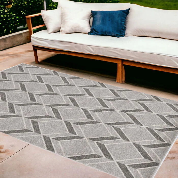 8' X 11' Machine Woven UV Treated Herringbone Illusion Indoor / Outdoor Area Rug - Gray