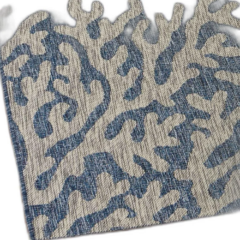 8' X 9' Indoor / Outdoor Area Rug - Blue / Gray